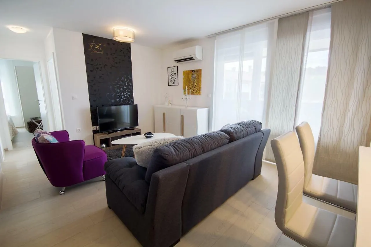 Deluxe Apartment Perla Pula